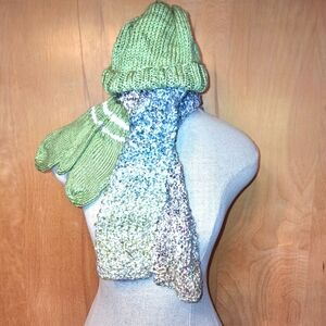 Handknit Scarf, Hat & Mittens Set, Green w/Colorful Scarf Youth 10-16, NWOT